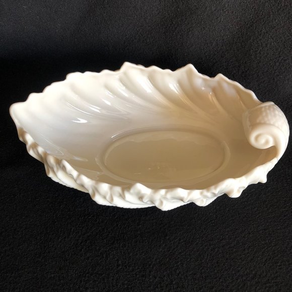Lenox Shell China Bowl - Serving Dish / Center Piece / Candy Dish - Picture 2 of 5